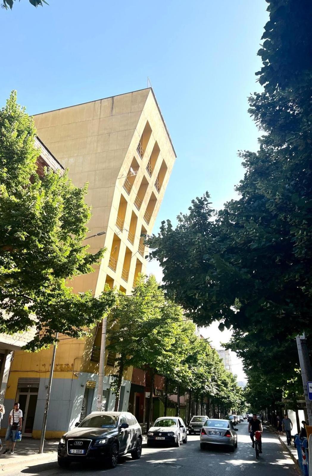 Elda Yellow Palace, In Center